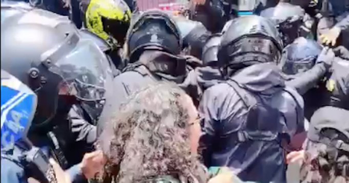 CDMX abre investigacion tras enfrentamiento con madres buscadoras en Calzada de Tlalpan