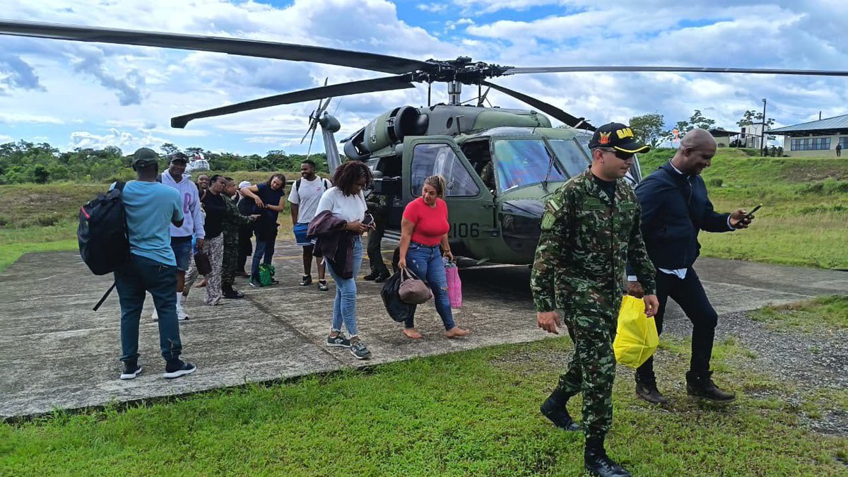 Ejército colombiano rescata a 39 personas secuestradas por el Ejército de Liberación Nacional