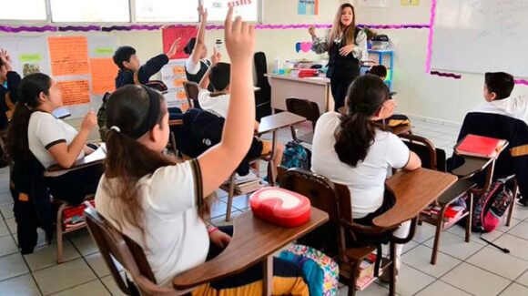 SEP prepara el calendario escolar 2026-2027, presenta borrador con fechas de clases y vacaciones
