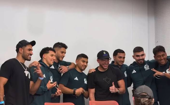 Selección Mexicana devuelve relojes Rolex obsequiados por influencer SteveWillDoIt