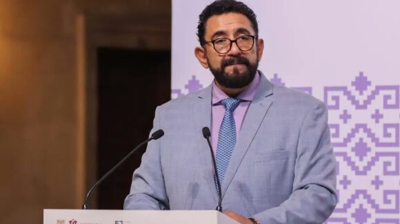 Renuncia Ulises Lara López a la FGR tras seis meses en cargo de asuntos relevantes