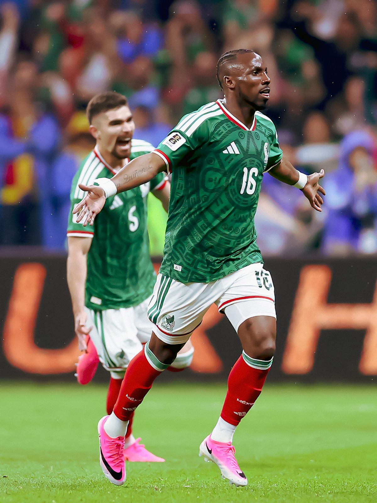 Gol de Julián Quiñones habría causado sismo en la Ciudad de México