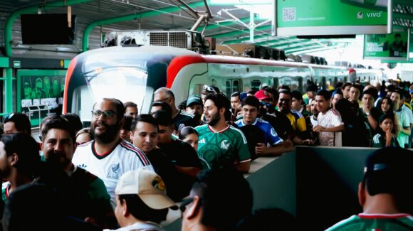 Suspenderán servicio en la estación Y Griega y habilitan sedes alternas por partido México vs. Inglaterra en Monterrey