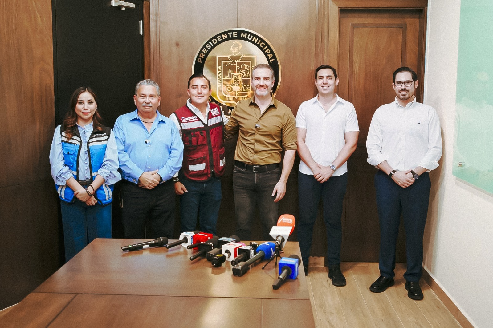 Alcaldes metropolitanos de Nuevo León se unen para abastecer de agua al municipio de García