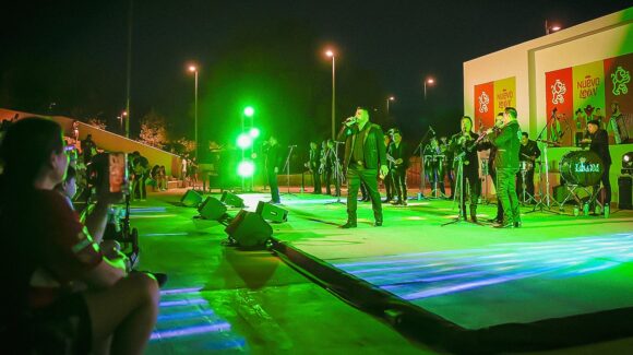 El Pabellón Cultural del Parque del Agua en Nuevo León mantiene viva la celebración mundialista con talento local e internacional