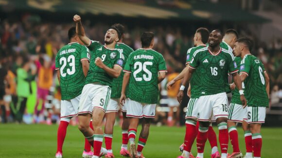 México enfrenta a Inglaterra en los octavos de final, el partido más importante de su historia mundialista en los últimos 32 años