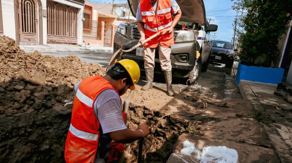 Agua y Drenaje de Monterrey desazolva 475 mil metros de tubería en 2026 y atiende más de 20 mil reportes en junio