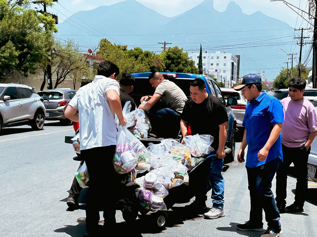 Recauda Nuevo León 10 toneladas de ayuda humanitaria para damnificados en Venezuela