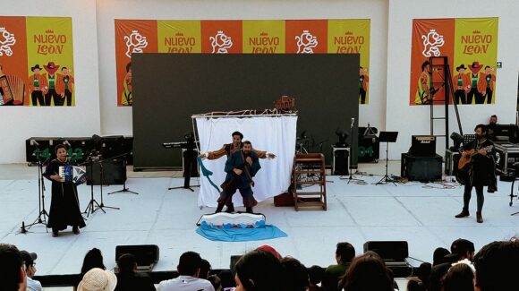 Navegan la imaginación y la realidad de la música en el Foro Cultural Parque del Agua en Nuevo León