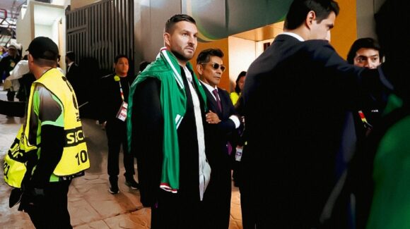 Gignac mantiene en el aire su futuro tras concluir contrato en Tigres