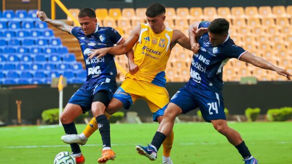Tigres cae ante Cartaginés en prueba de pretemporada; Rayados afina detalles con victoria ante el mismo rival