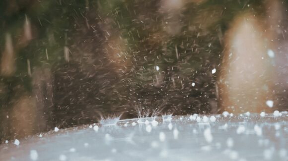 Protección Civil de Nuevo León emite aviso por probabilidad de lluvias y actividad eléctrica este 10 de julio