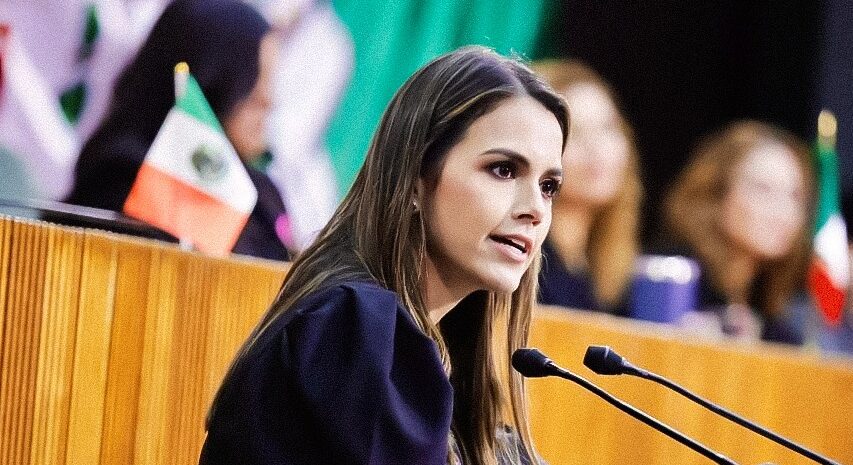 Cuestiona Lorena de la Garza uso de amparos por parte del gobernador ante juicio político en el Congreso de Nuevo León