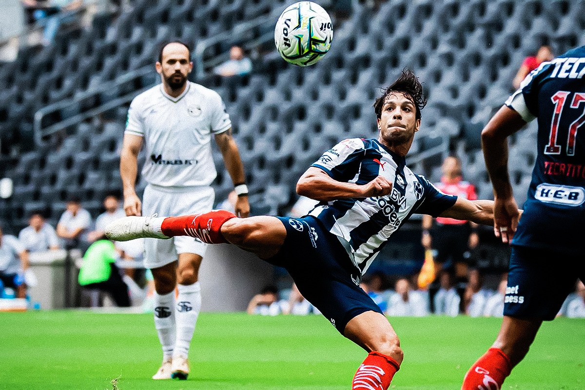 El Monterrey concluye su preparación rumbo al Apertura 2026 con un revés ante Sporting de Costa Rica