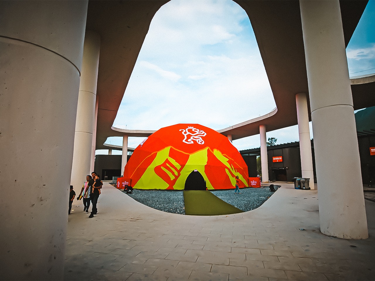 La Esfera Inmersiva 'Nuevo León 360' se consolida como uno de los principales atractivos culturales en el Parque del Agua