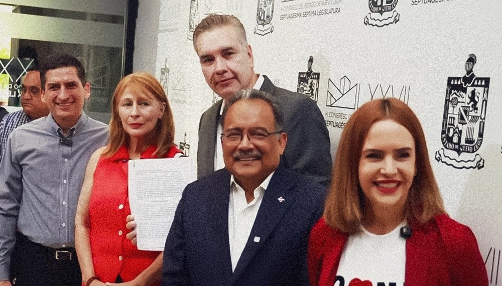 Diputados de NL proponen reforma para prohibir licencias a gobernadores que aspiren a la presidencia