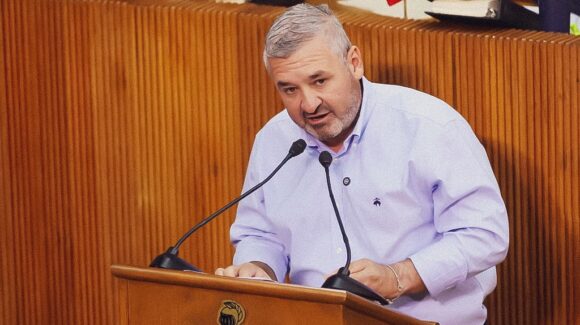 Diputados de Nuevo León exhortan a reducir los límites de velocidad en la Carretera Nacional tras choque fatal de jóvenes