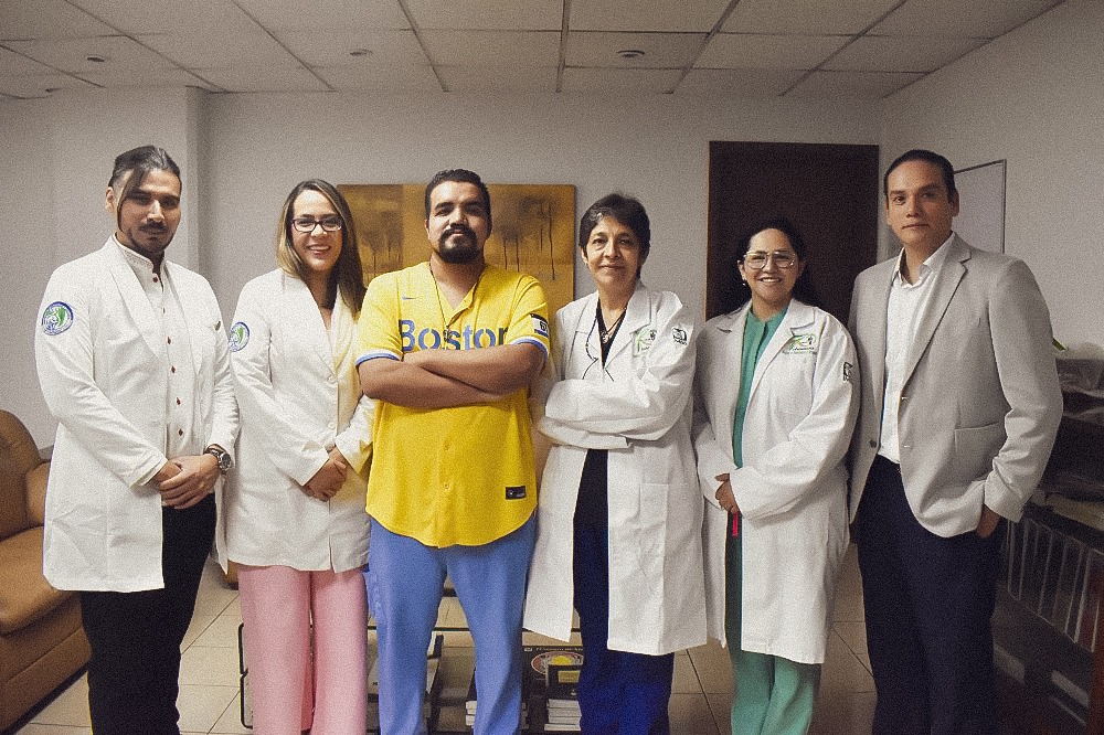 Agradece Ángel Abraham a doctoras y doctores del IMSS Nuevo León que cambian su vida
