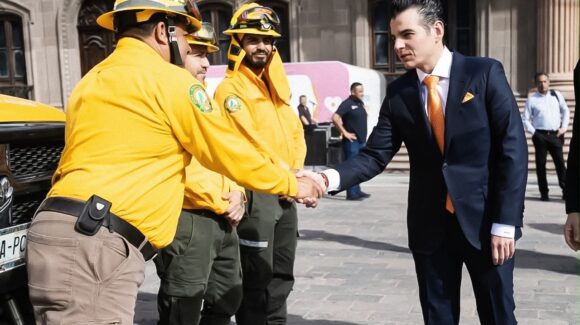 Despliegan operativo especial de seguridad y auxilio en Nuevo León por temporada vacacional