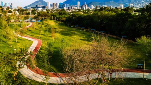 San Pedro Garza García, NL, busca limitar eventos masivos en parques por quejas de vecinos