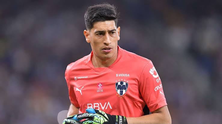 Rayados descarta el registro de Santiago Mele y ratifica la permanencia de Esteban Andrada