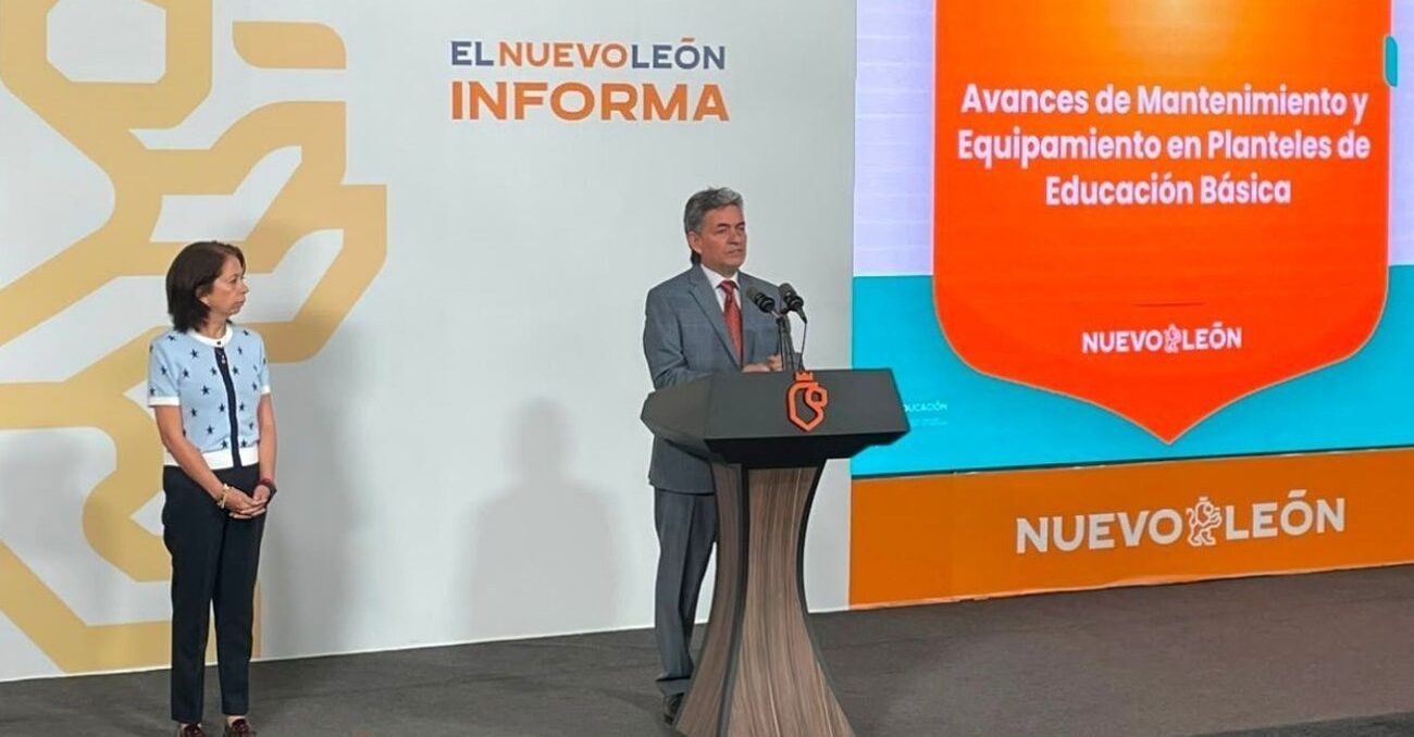 Analiza Educación prohibir celulares en escuelas de Nuevo León