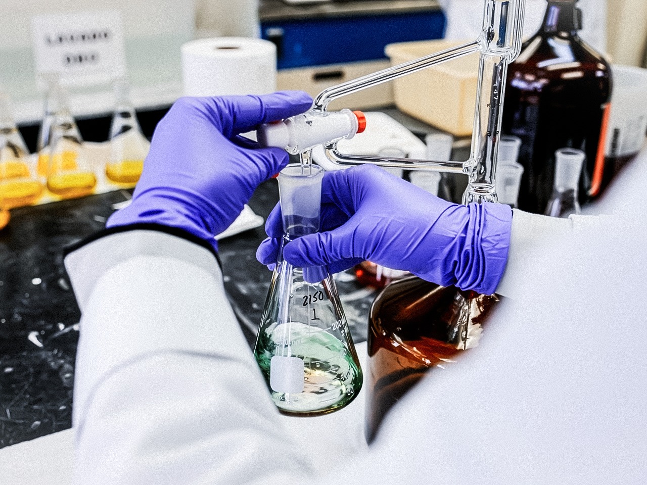 Destaca laboratorio de Agua y Drenaje de Monterrey en evaluación internacional de calidad