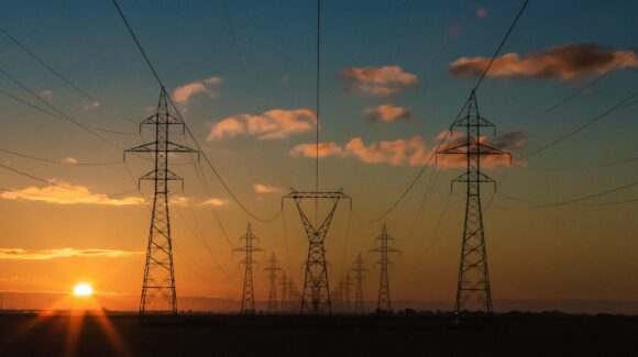 Alistan en NL proyectos de generación de energía e inversiones tecnológicas por hasta 12 mil mdd