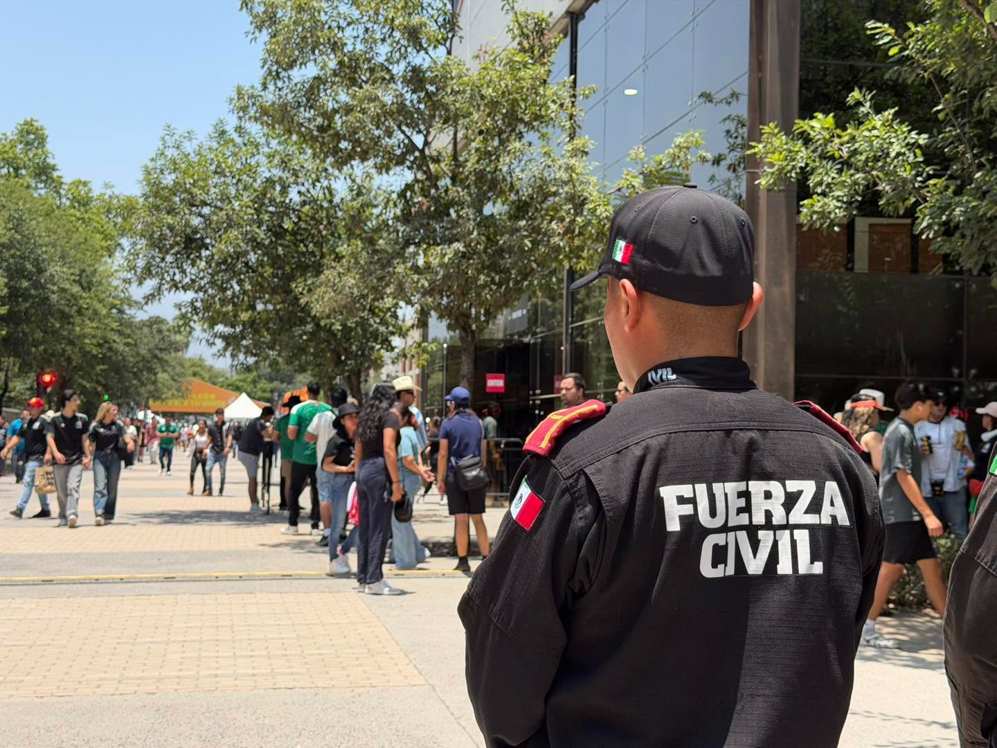 Refuerzan seguridad durante la jornada de cierre del Fan Fest en Parque Fundidora