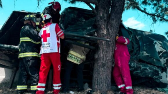 Trágico accidente en la Carretera Nacional en Monterrey deja un fallecido y cinco lesionados; autoridades instan a reforzar la cultura vial