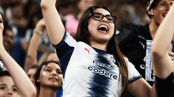 Afición de Rayados se ilusiona con Matías Almeyda y los nuevos refuerzos tras arranque con triunfo