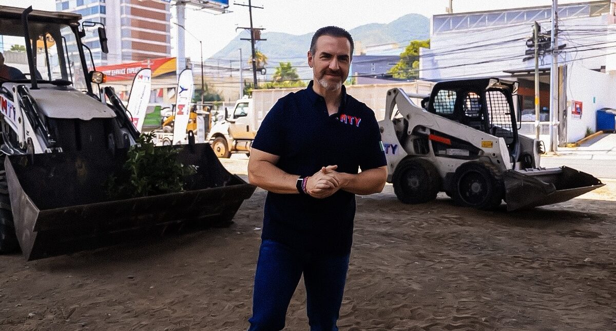 El Gobierno de Monterrey ejecuta trabajos de mantenimiento integral en la avenida Alfonso Reyes