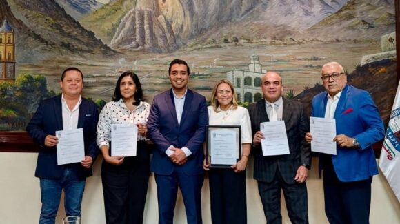 NL: Incorpora el municipio de Santa Catarina a exmilitantes panistas en la reestructuración de su gabinete