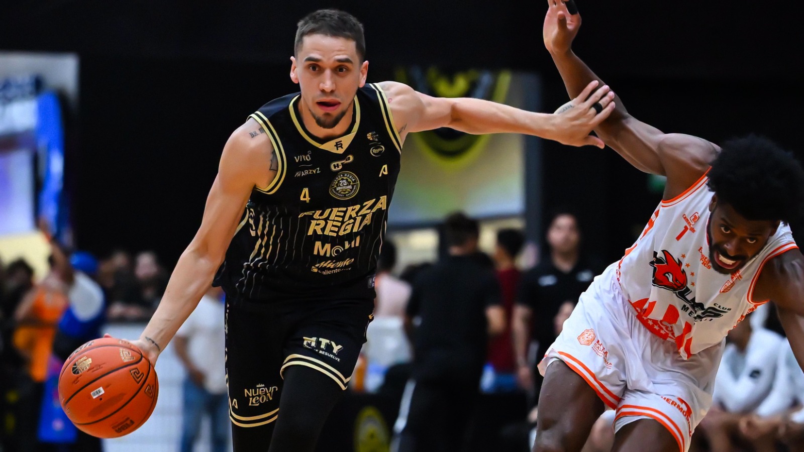 Fuerza Regia debuta con victoria en tiempo extra sobre Soles de Mexicali en la LNBP