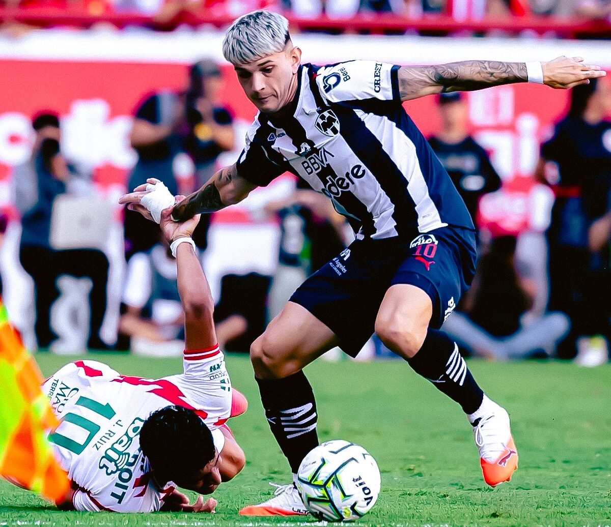 Cuando la indisciplina condiciona. Primer tropiezo del Monterrey en la era Almeyda en un dramático final ante Necaxa
