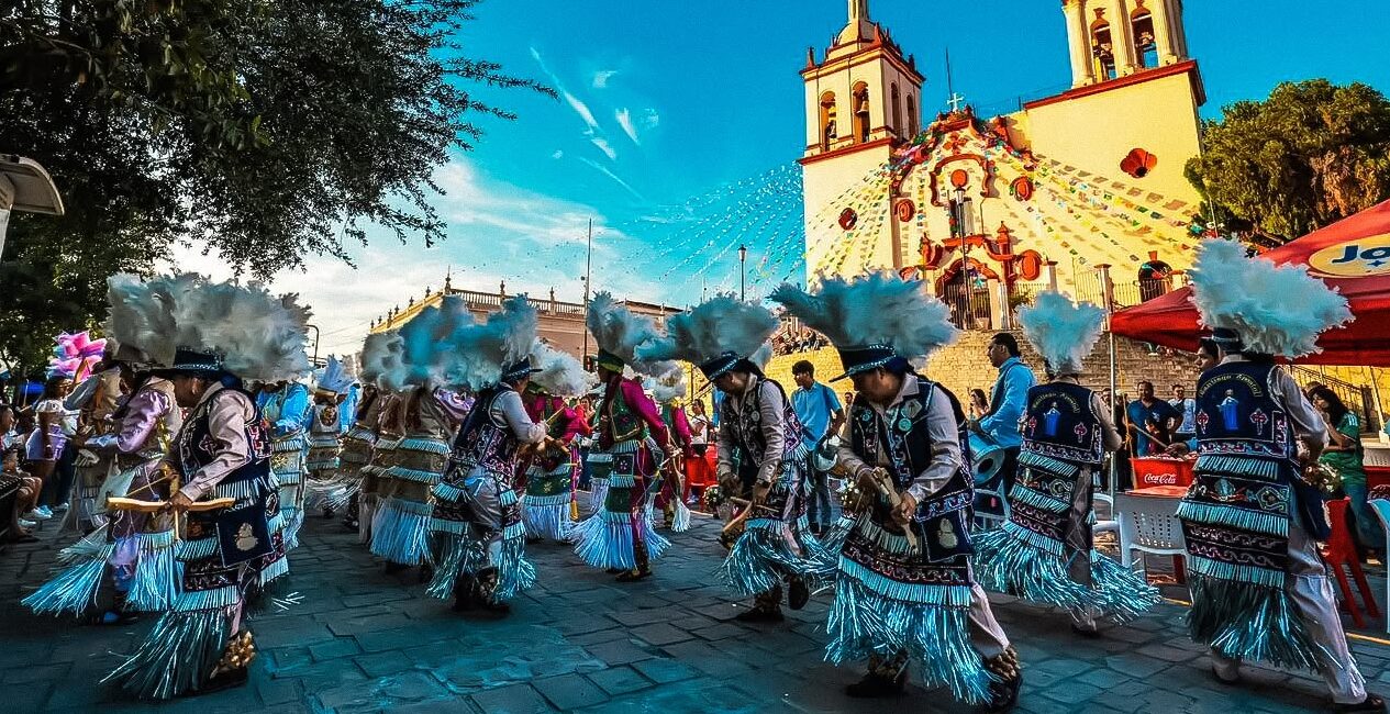 Abarrotan miles de personas el centro de Santiago por las fiestas patronales de Santiago Apóstol