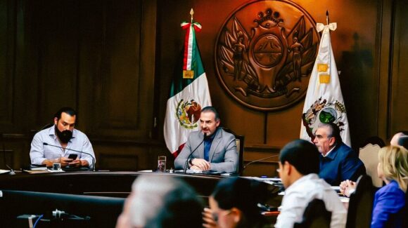 Cabildo de Monterrey aprueba fideicomiso para conservar Barrio Antiguo y Santa Lucía