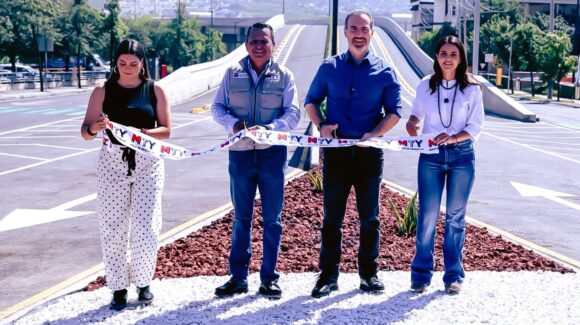 Adrián de la Garza inaugura en Monterrey dos obras clave del Circuito Vial El Huajuco