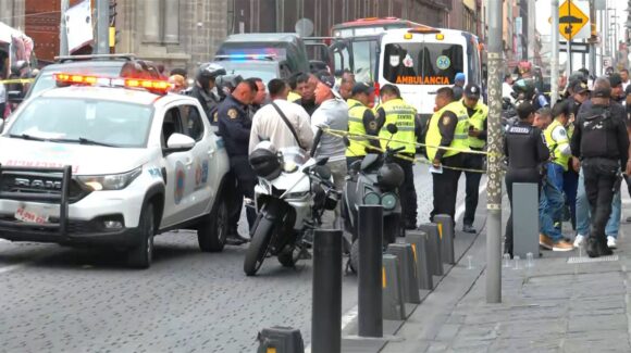 Balacera en Plaza de Santo Domingo deja un fallecido en Ciudad de México