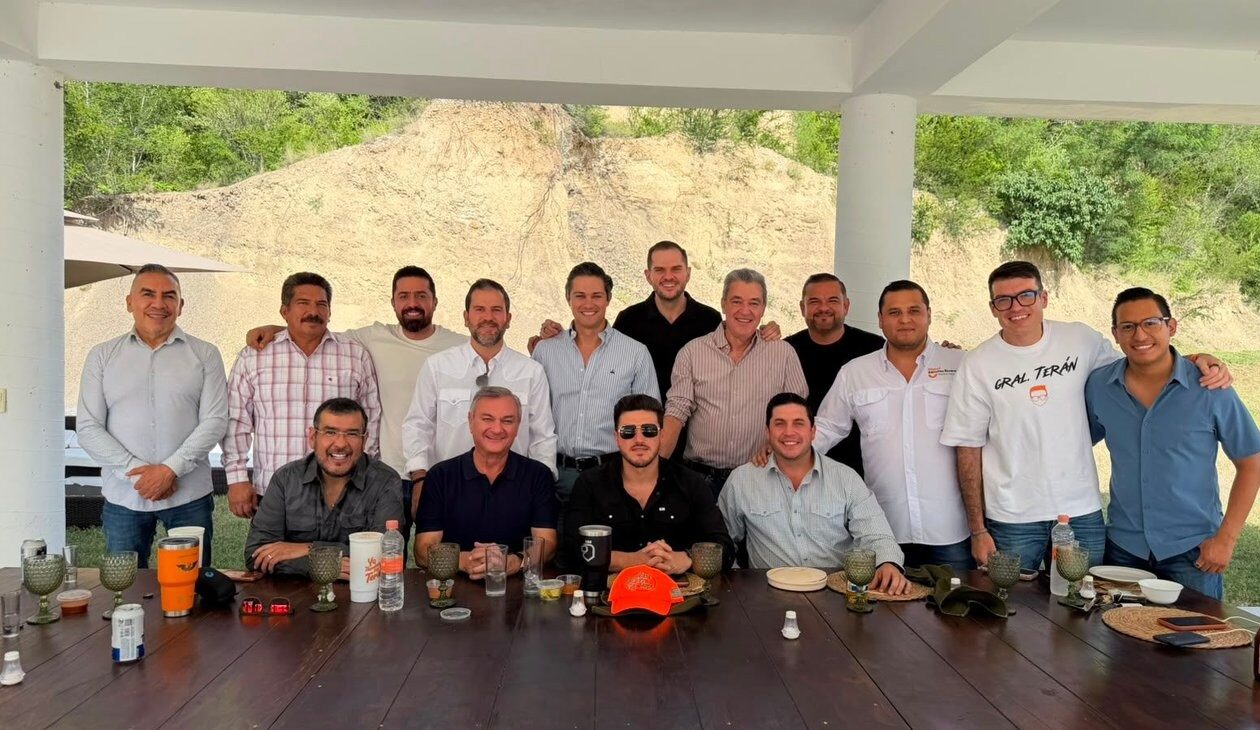 Encabeza Samuel García encuentro con alcaldes y funcionarios estatales en General Terán