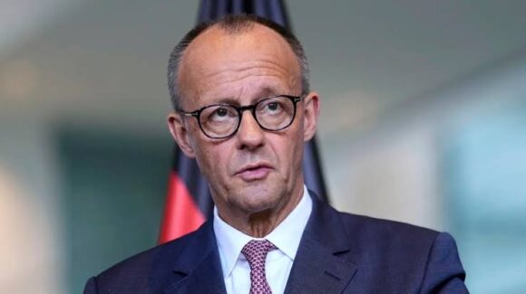 Friedrich Merz rechaza vínculos con política exterior de Trump; canciller alemán reafirma rol en la Unión Europea