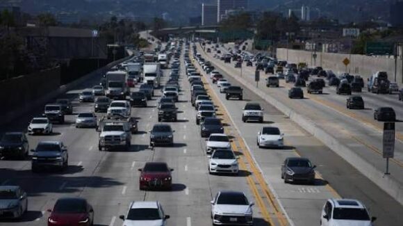 California podría revocar miles de licencias por irregularidades en exámenes de conducción