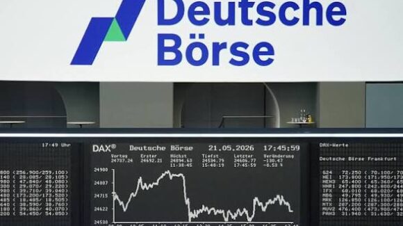 Bolsas europeas cierran en máximos históricos; datos de empleo en EU calman temores de alza de tasas