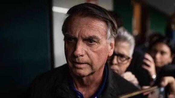 Tribunal Supremo de Brasil mantiene en arresto domiciliario al expresidente Jair Bolsonaro