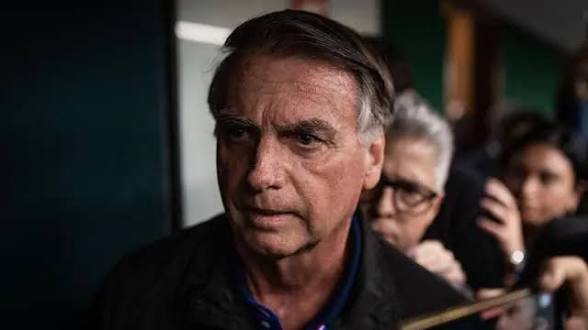 Tribunal Supremo de Brasil mantiene en arresto domiciliario al expresidente Jair Bolsonaro