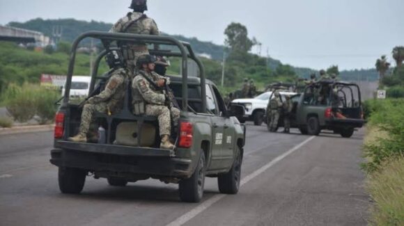 Enfrentamiento armado deja 10 muertos y 5 detenidos en Rosario, Sinaloa
