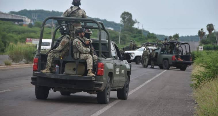 Enfrentamiento armado deja 10 muertos y 5 detenidos en Rosario, Sinaloa