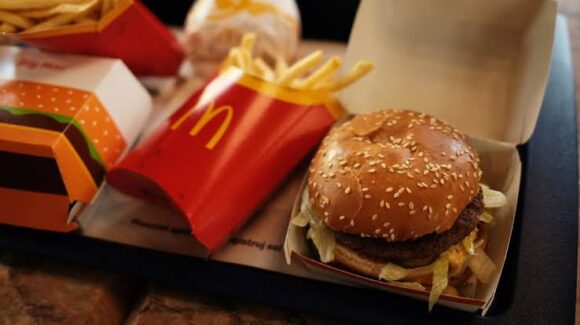 Un hombre de Wyoming conserva hamburguesa de McDonald’s por más de 480 días y no se descompone