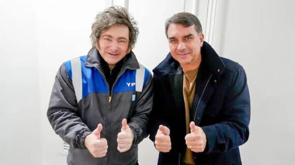 El presidente de Argentina, Javier Milei, viajará a Brasil para apoyar la candidatura de Flavio Bolsonaro en las elecciones presidenciales
