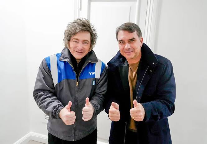 El presidente de Argentina, Javier Milei, viajará a Brasil para apoyar la candidatura de Flavio Bolsonaro en las elecciones presidenciales